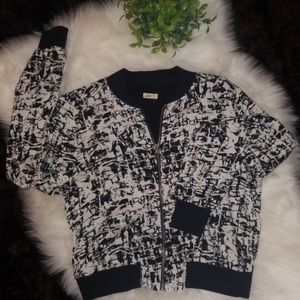 🌺 New Women's Hollister Jacket